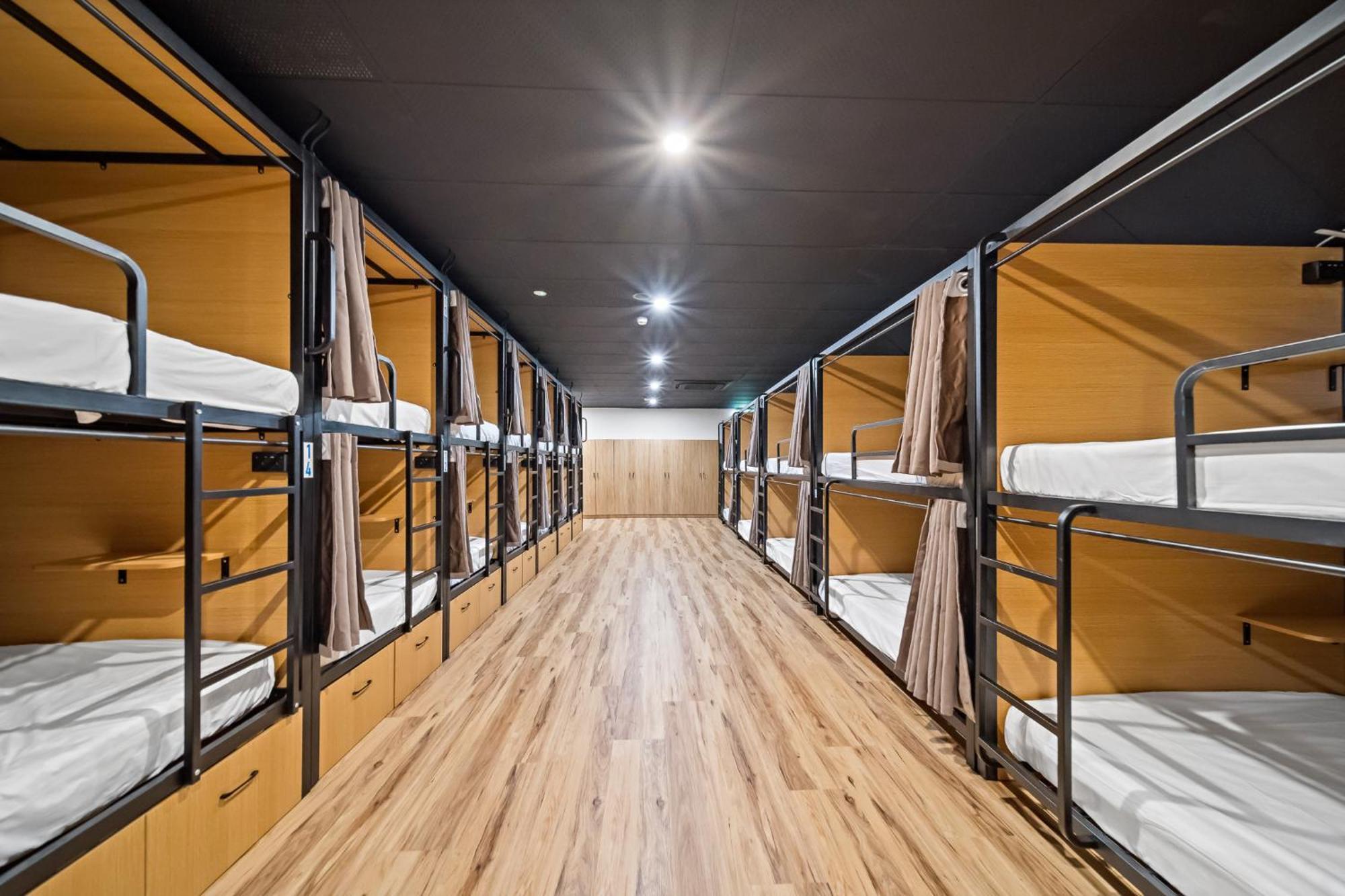 The Pier Pods On The Water- 50M From Townsville Bus Terminal And Ferry Terminal- Passport Id Requried Zewnętrze zdjęcie